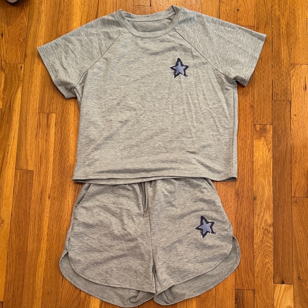Women’s Gray Star Short Set